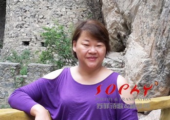 中国当代诗歌奖•评委专题 泰国女诗人 梦凌诗歌作品简介